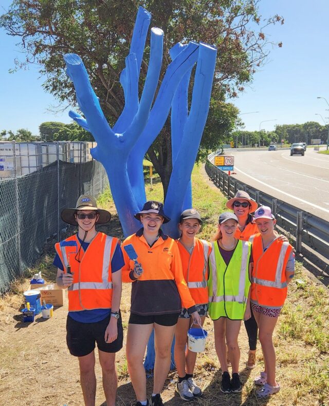 High-vis on, hope in hand - Burdekin's youth are making mental health visible 🦺 ⁠
⁠
Shoutout to these legends from Burdekin Shire Youth Council for painting this Blue Tree to help champion mental health awareness in their community. ⁠
⁠
Thanks to Inspirations Ayr and the Burdekin Shire Council Work Crew for keeping our young volunteers safe on the job.⁠ ⁠
⁠
📍Rossiters Hill, Burdekin, QLD⁠
⁠
#bluetreeproject #bluetree #bluetrees #mentalhealth #mentalhealthawareness #queensland #burdekin #conversationstarter #paint #painting #bluepaint