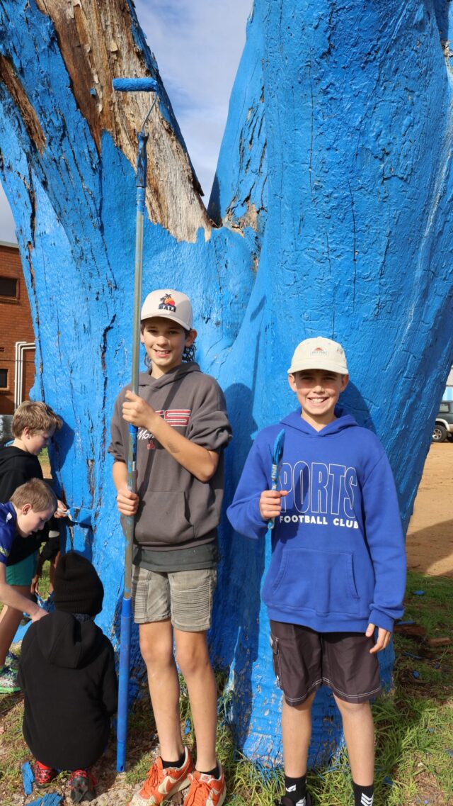 DAY 6 ON THE ROAD 🚙

We joined @portsfootballclub for their @thinkmentalhealthwa round tackling outdated stigma with some tree painting and a quiz night!

The post game quiz continued the competitiveness off the field with a full house of locals and club champions.

Local sport is the heart of any country community, and days like these are a reminder of how powerful it can be when clubs create space for connection, conversations and support.

Next up: Gnowangerup to crank the BBQ for a community sundowner