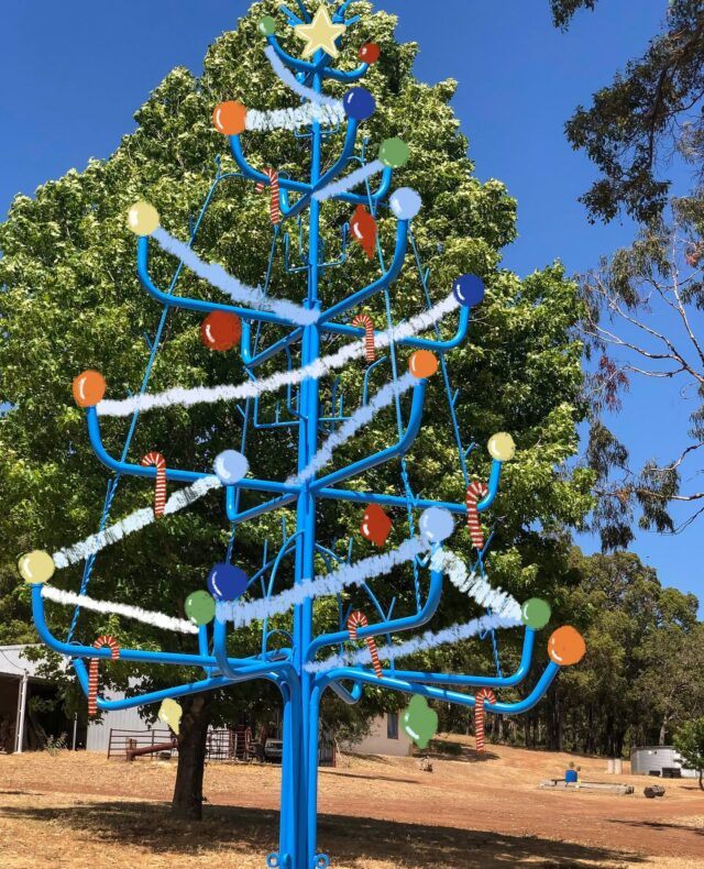 Our hearts go out to everyone with one less seat at their table this Christmas 💙 ⁠
⁠
Whether it's your first Christmas without a loved one or your tenth, we know how heavy this time of year can feel. Even with grief close by, moments of joy can still find their way in, quietly reminding us of the love that still surrounds us.⁠
⁠
You don't have to go through this on your own. There are incredible supports available, ready to listen and help whenever you need 💙 ⁠
⁠
Wishing you a Merry Christmas and a restful New Year!⁠
⁠
📍 John's Tree, unknown location